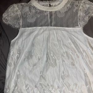 White lace Top